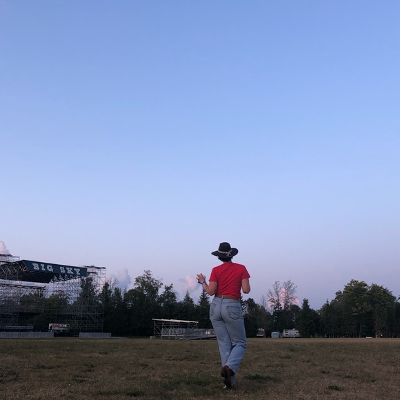 Meet your Posher, Samantha - Picture 3 of 3